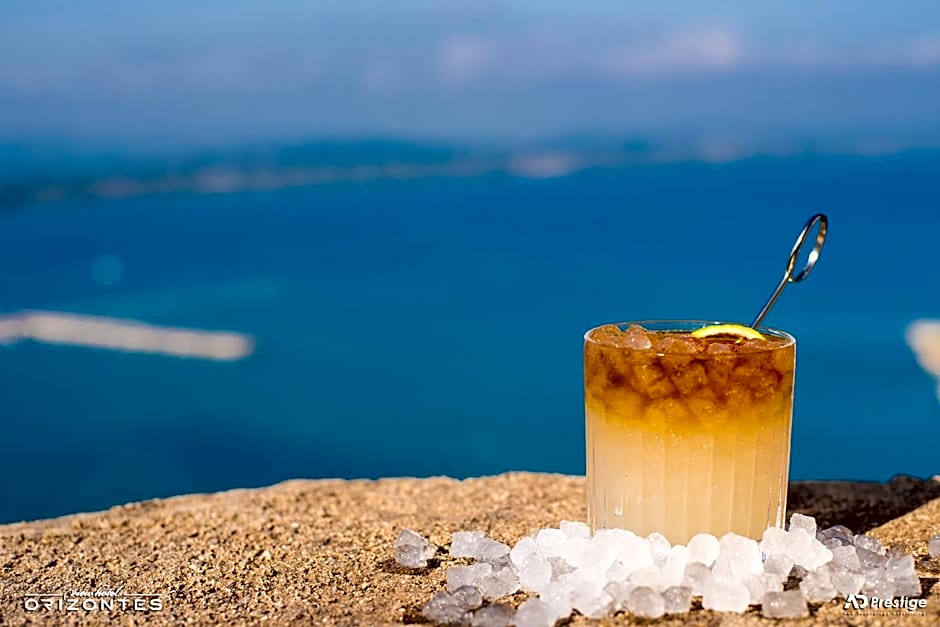 Orizontes View Hotel