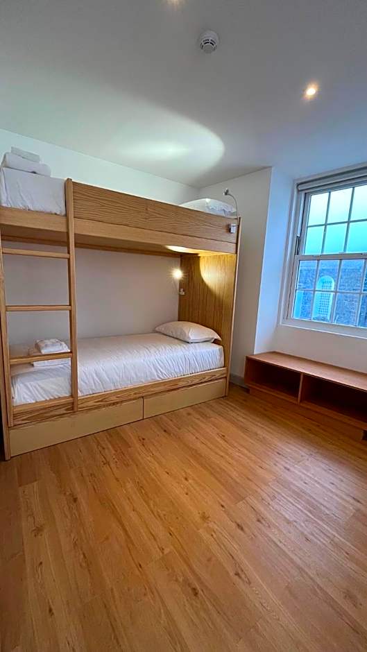 Matriz 55, Hostel & Suites