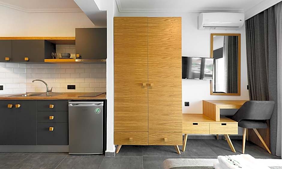 Botanica Luxury Suites