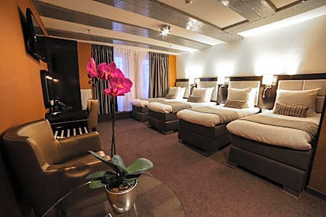 Double Room Limited View