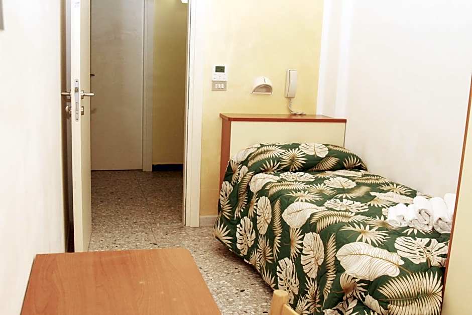 Hotel Diamante 5 minuti dalla fiera di rimini CON PARCHEGGIO INCLUSO