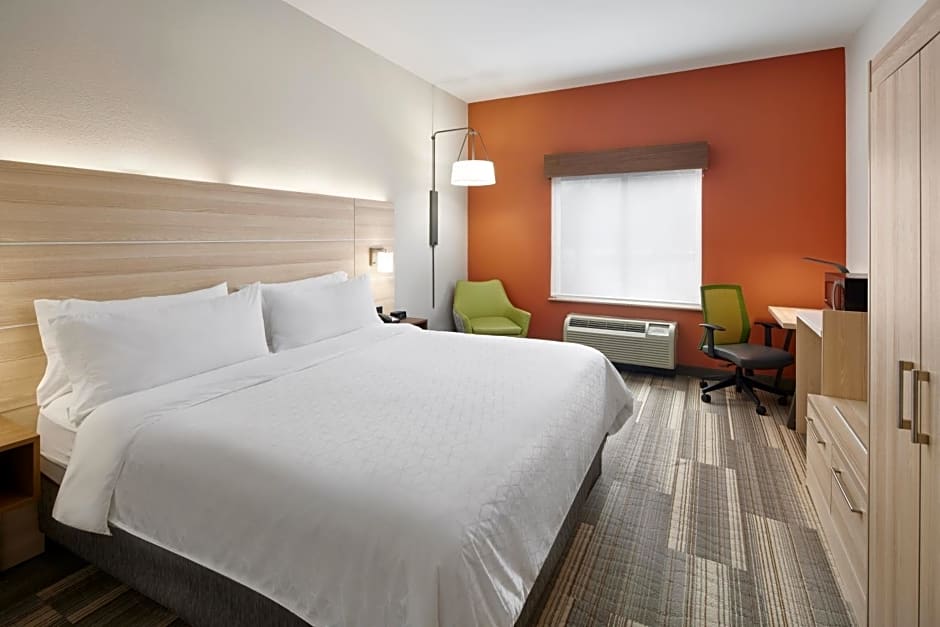 Holiday Inn Express Hotel & Suites Salem, an IHG Hotel
