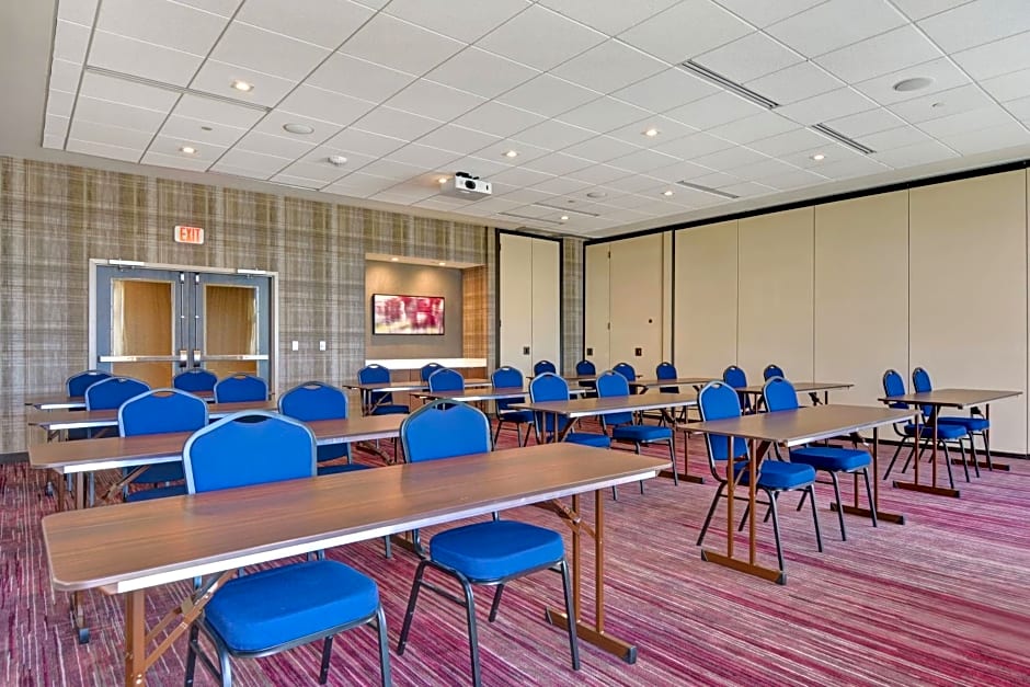Courtyard by Marriott Bentonville Rogers Promenade