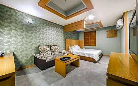 Geojedo Jangpyeong Prada