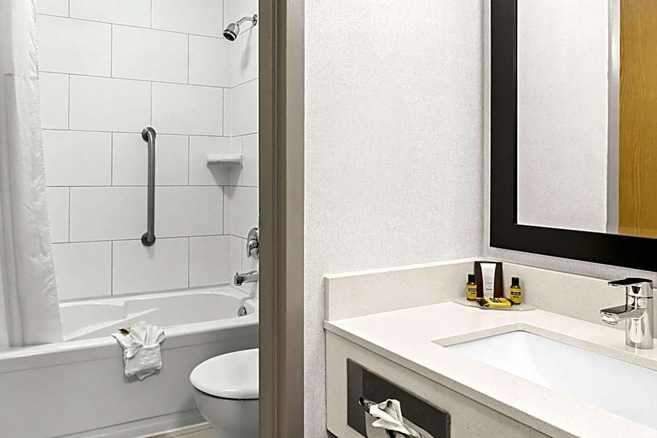 Best Western Plus Langley Inn