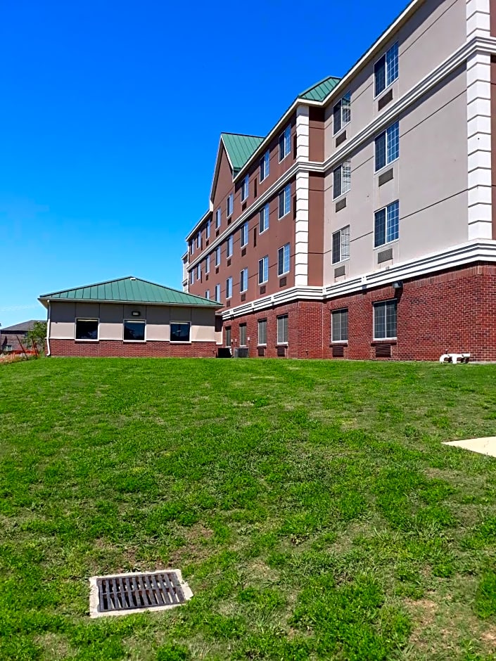 Country Inn & Suites by Radisson, DFW Airport South, TX
