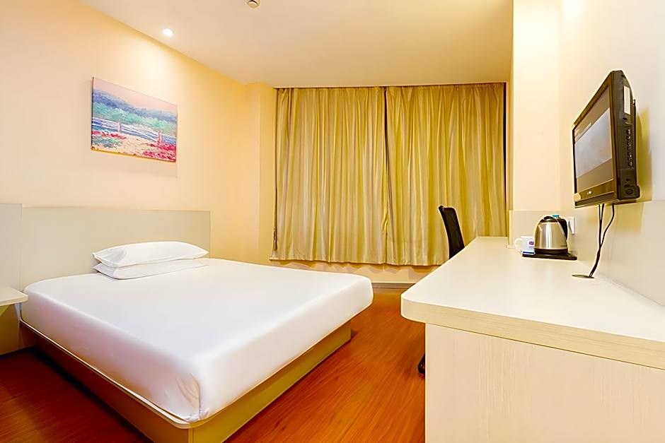 Hanting Hotel Zhuhai Qianshan Mingzhu Nan Road