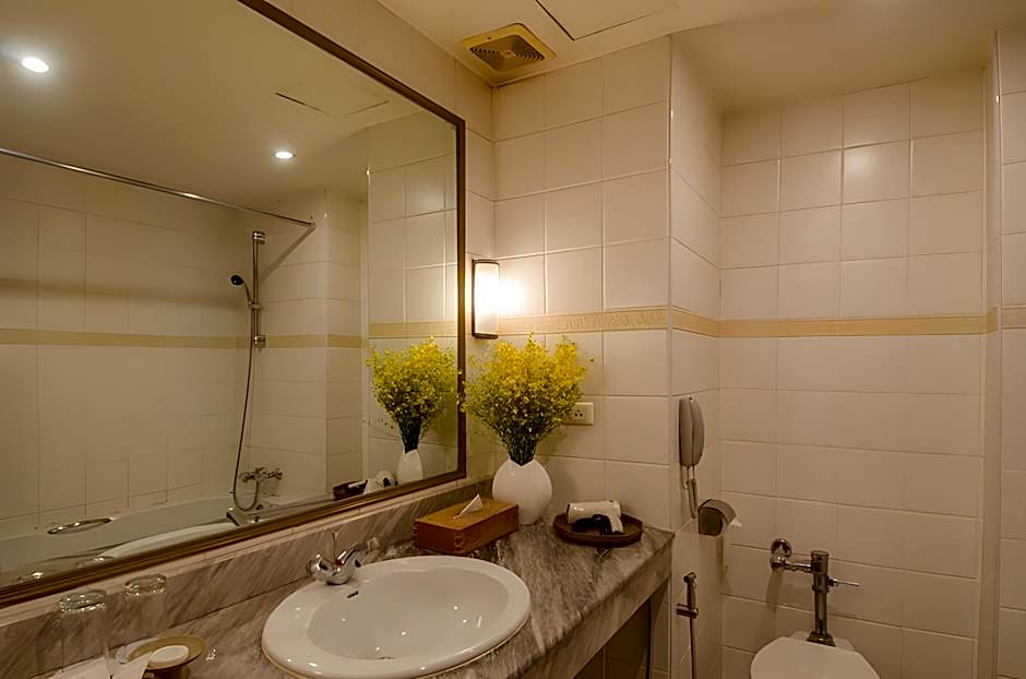 The Tarntawan Hotel Surawong Bangkok