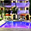 Hotel Azteca Inn