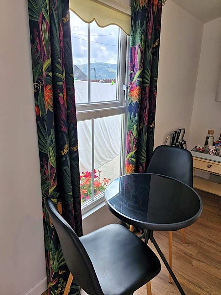 Hillhead House, F94 F6N1