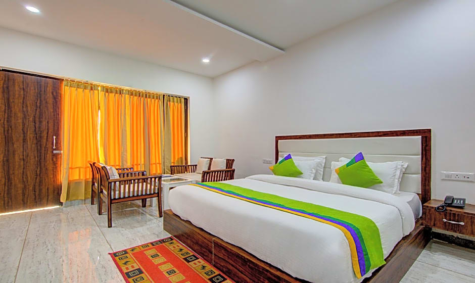 Treebo Down Town, Dalhousie