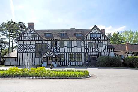 The Manor Elstree