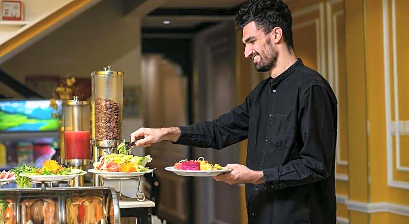 Oriental Central Hotel