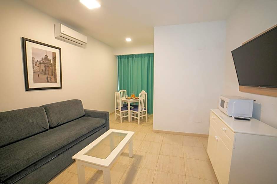 Hotel Apartamentos Pyr Fuengirola