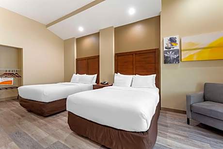 Double Room with Two Double Beds - Accessible/Non-Smoking