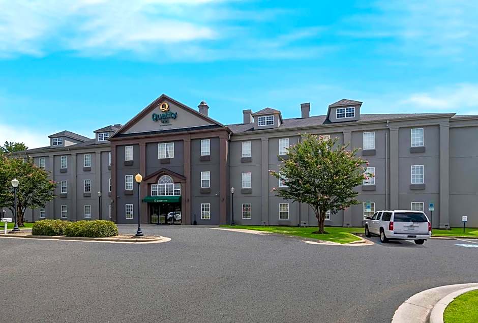 Photo 1 of 31 of Quality Inn Goldsboro