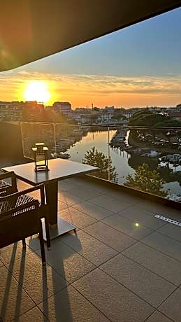 One-Bedroom Apartment with Lagoon View