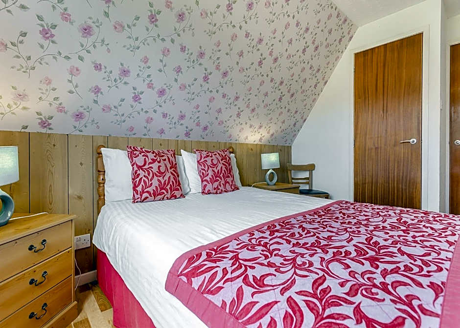 Delny Highland Lodges