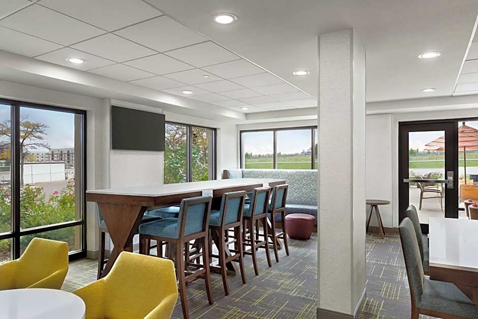Hampton Inn By Hilton Milwaukee/Brookfield