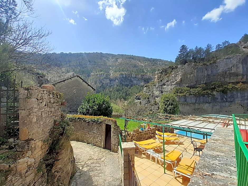 Logis Hotel restaurant Auberge de la Cascade