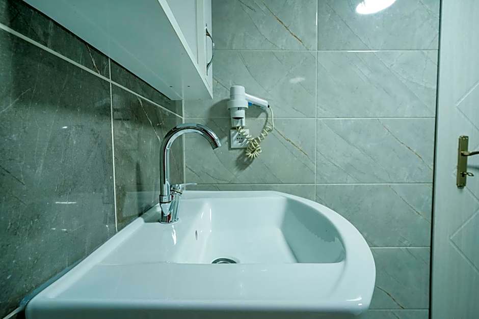 YASAM HOTEL