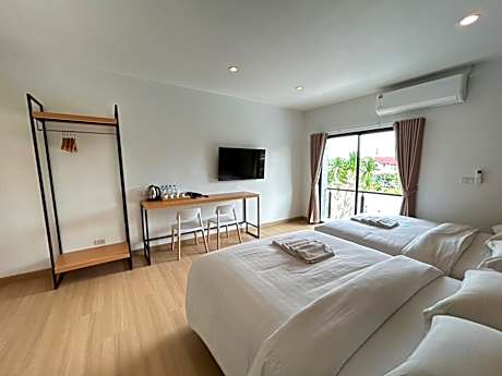 2 Queen Beds