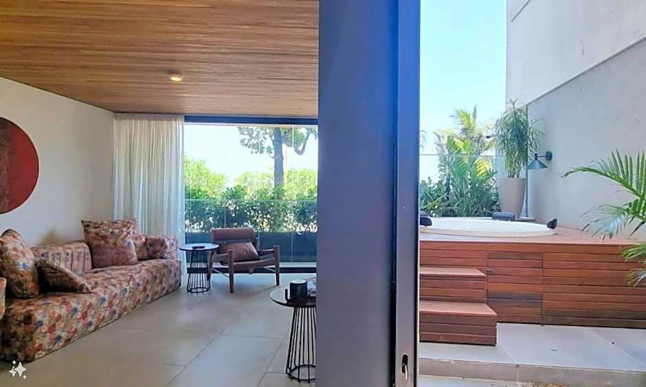 Luxo à beira mar com Jacuzzi particular