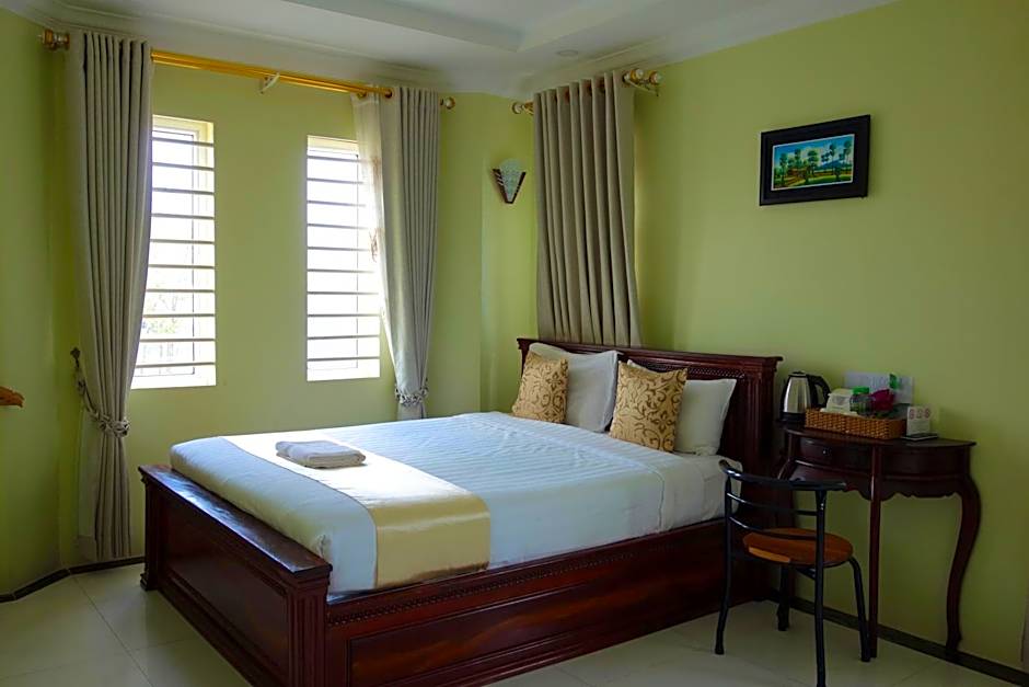 Photo 1 of 14 of Double Room with AC