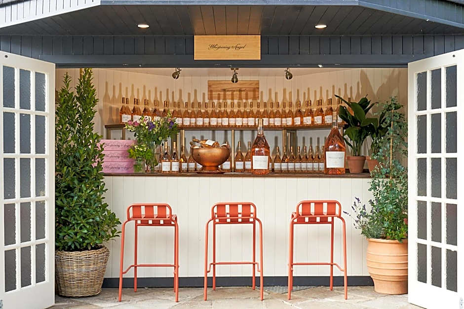 The Mitre, Hampton Court