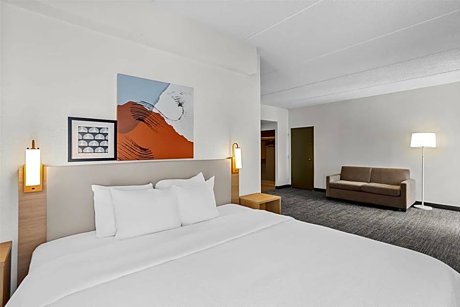 Spark by Hilton Des Plaines Chicago O'Hare