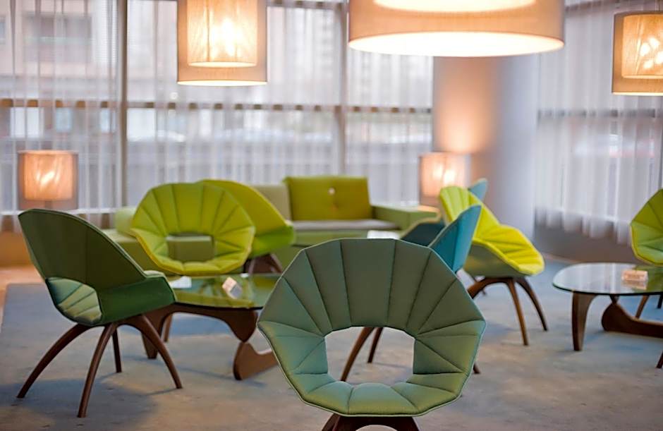 Hotel Reina Petronila