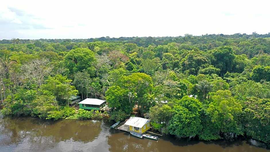 Seringal jungle Lodge