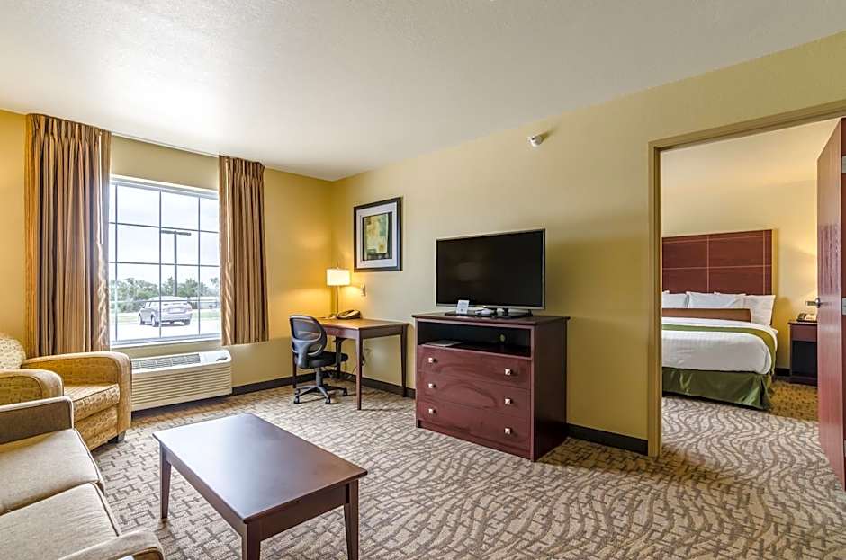 Cobblestone Inn & Suites - Oberlin