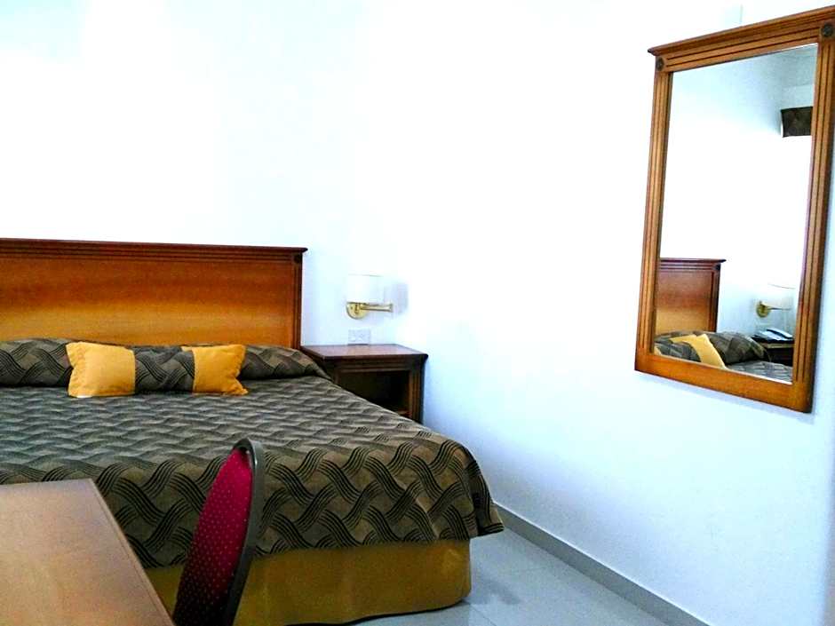 Tritone Hotel