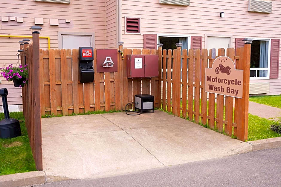 Super 8 by Wyndham Amherst NS