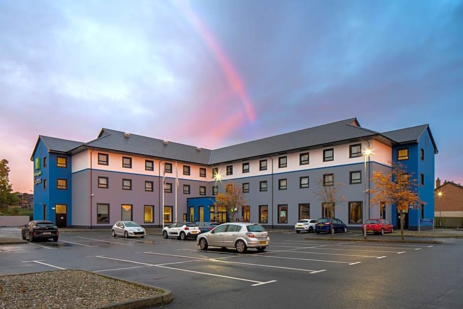 Holiday Inn Express Antrim By IHG