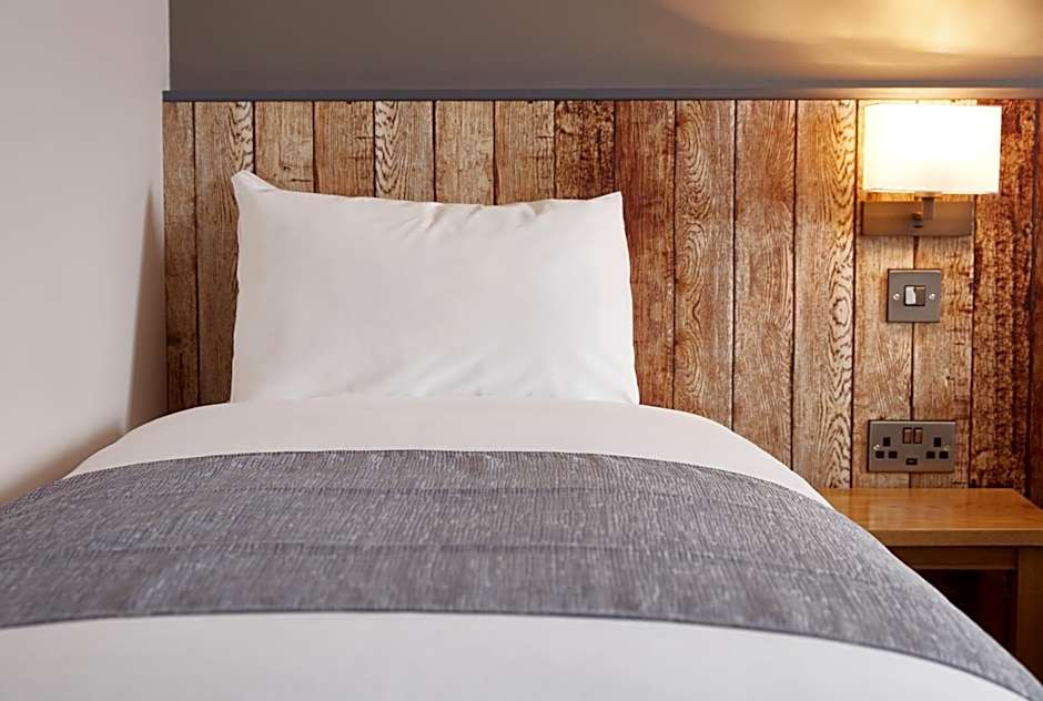 The Churchill By Greene King Inns