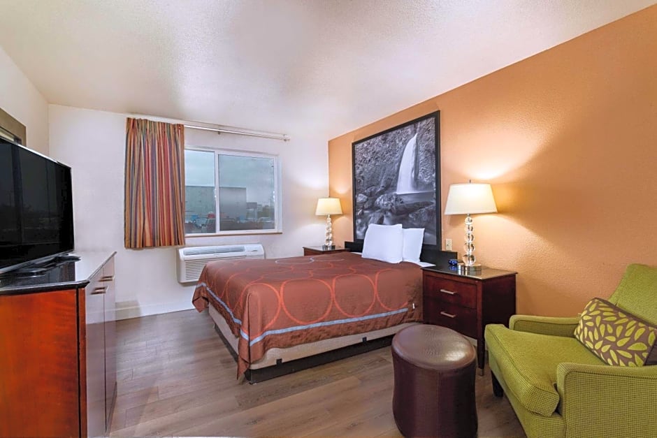 Super 8 by Wyndham The Dalles OR