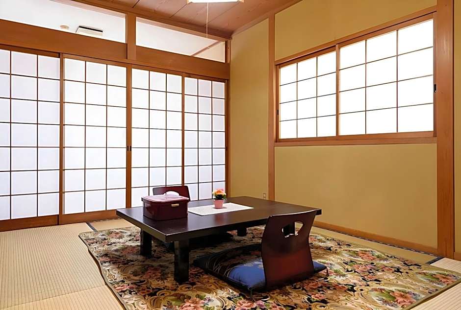 Yufuin Onsen Ryokan Jinnouchi