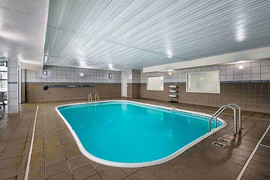 Comfort Suites Omaha Northwest