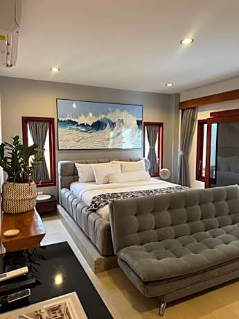 Uluwatu Stay's Deluxe Room #8