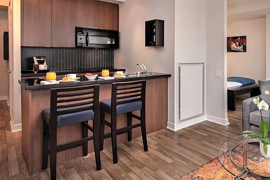 Executive Hotel Cosmopolitan