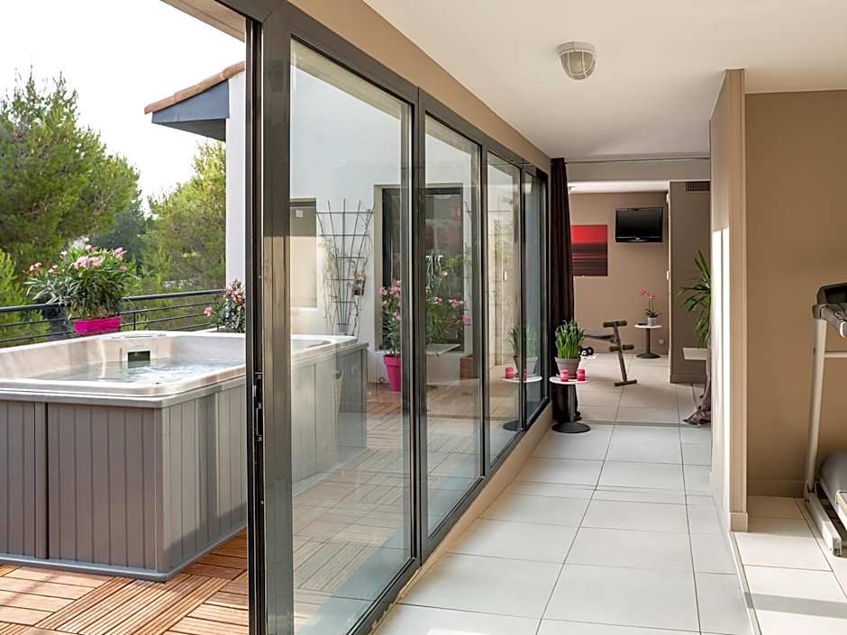 Mercure Aix-en-Provence La Duranne Gare TGV