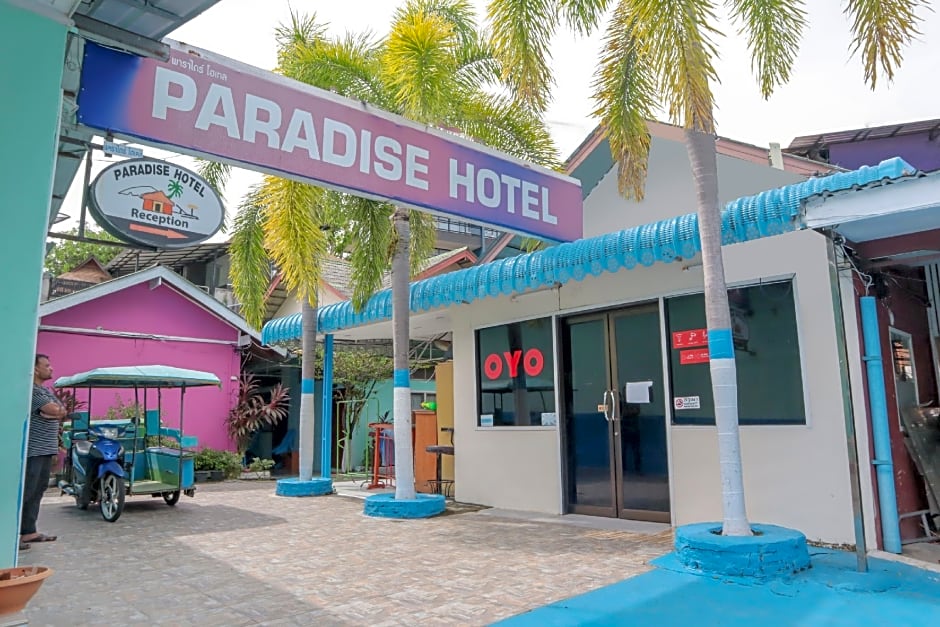 OYO 681 Paradise Hotel
