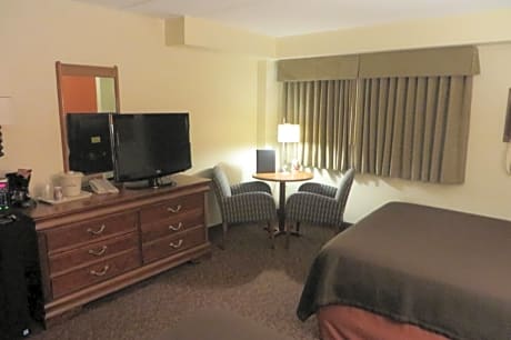 AmericInn by Wyndham Forest Lake