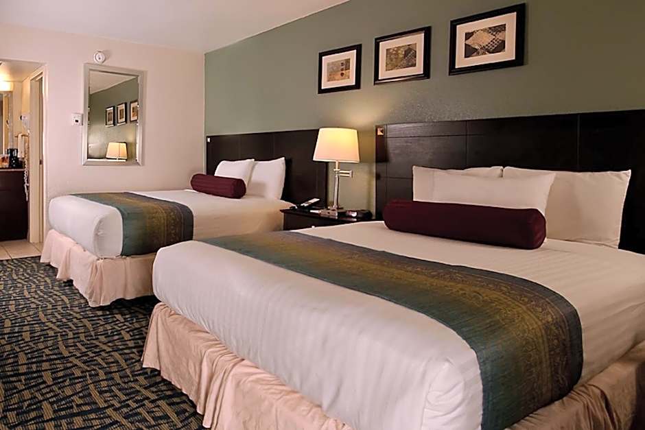Grand Texan Hotel And Convention Center