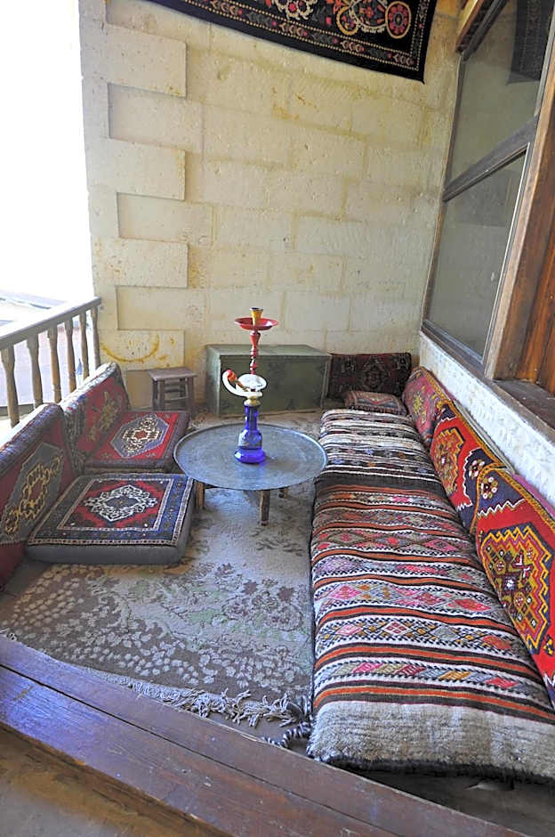 Kismet Cave House