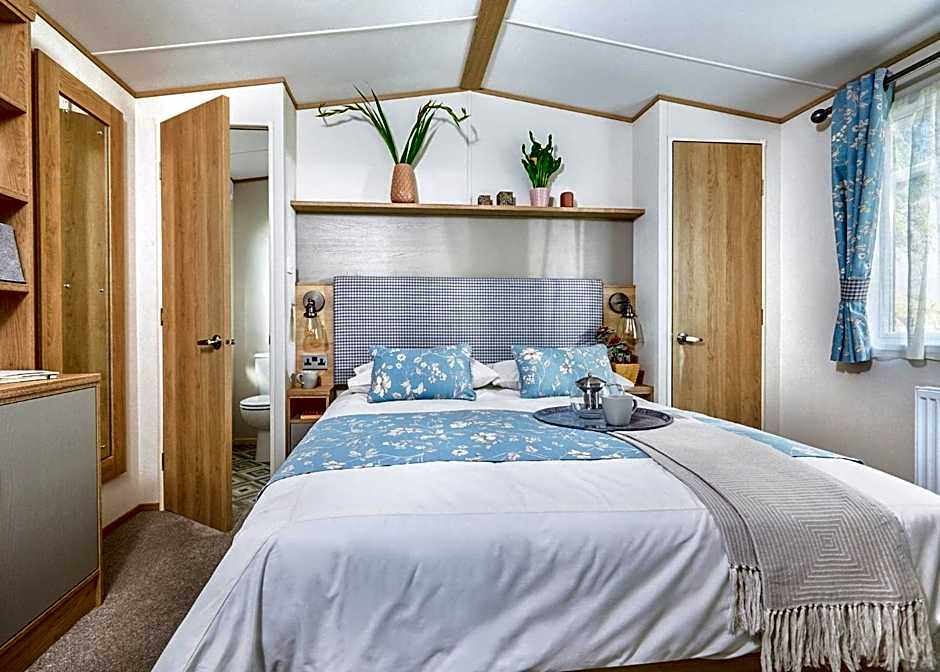 Willows Holiday Park