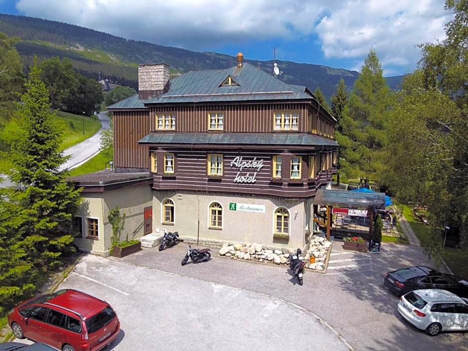 Alpský Hotel