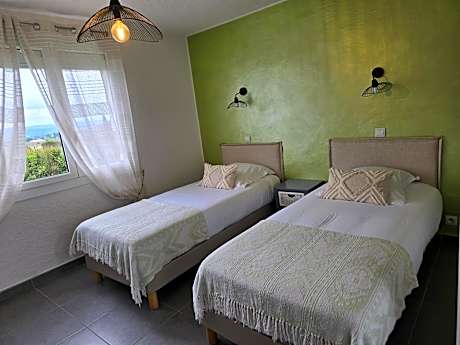 Comfort Twin Room